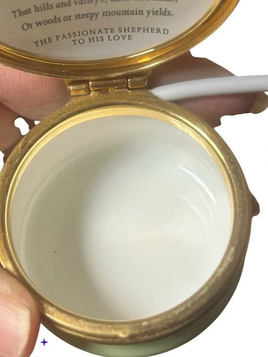 Franklin Mint Collector  enamel trinket box - Picture 4 of 4